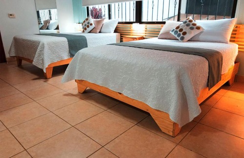 Santa Teresa Bed & Breakfast | Trebol Amarillo Bed & Breakfast