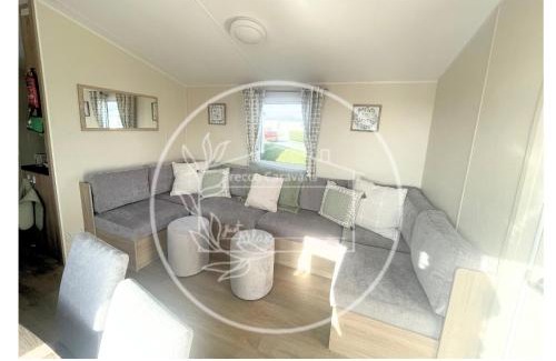 Porthcawl Apartment | Trecco bay caravan hire 4 bedrooms sleeps 10