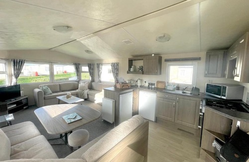 Porthcawl Apartment | Trecco Bay Porthcawl Caravan 8 berth PALMS 4