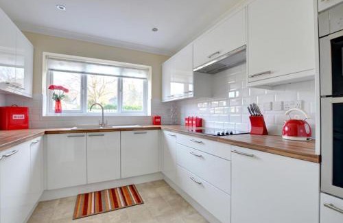Dyffryn Ardudwy Apartment | Tredegar