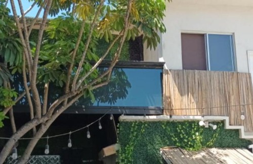 Madero Sur House | Tree Cabin