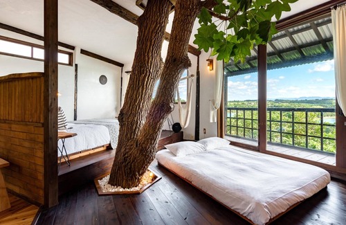 Wakugawa House | Tree-house Hotel Morinosubako