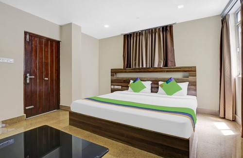 Kozhikode Hotel | Treebo Darwesh Residency - 500m from Railway Station