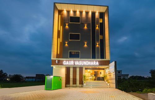 Vrindavan Hotel | Treebo Gaur Vasundhara