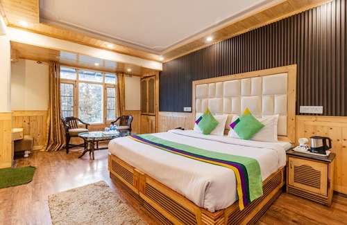Shimla Hotel | Treebo Greenland,Near Mall Road