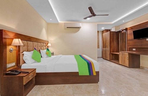 Lucknow Hotel | Treebo Heaven Grand