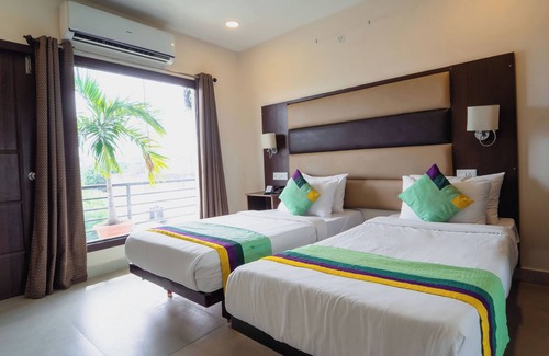 Katpadi Hotel | Treebo Kingsbury Fiesta Vellore