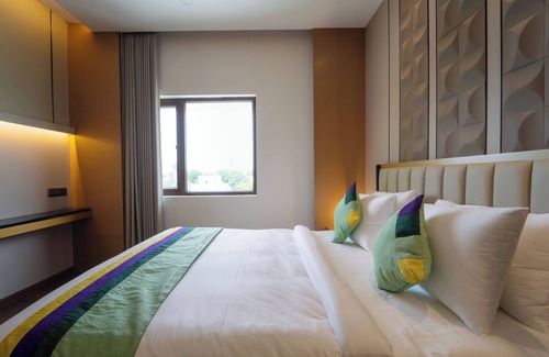 Katpadi Hotel | Treebo Kingsbury Fiesta Vellore