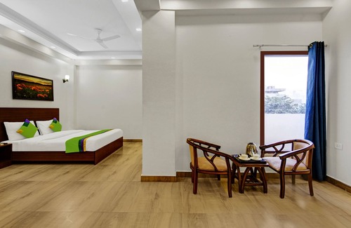 Noida Hotel | Treebo Noida Grand