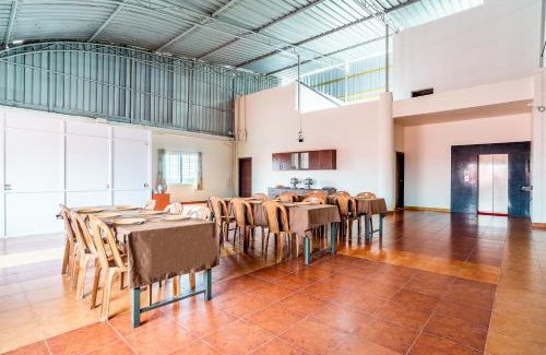 Mangalore Hotel | Treebo Pappilon Palace - PVS Circle