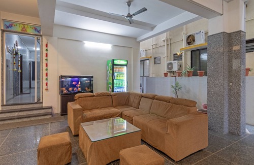 Vellore Hotel | Treebo Pranav Park