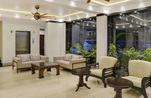 Kolkata Hotel | Treebo Premium The Crystal