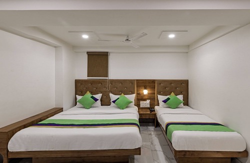 Paldi Hotel | Treebo Prince Plaza
