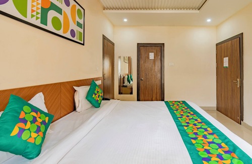 Varanasi Hotel | Treebo Raj Palace