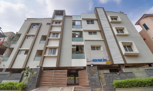 Chennai Hotel | Treebo Rithikha Inn Elite Chennai Trade Centre