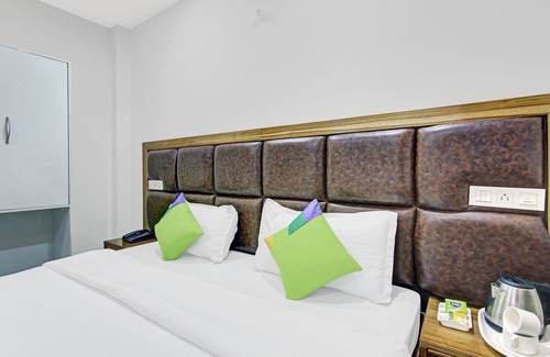 Zirakpur Hotel | Treebo Royal Salute, Zirakpur