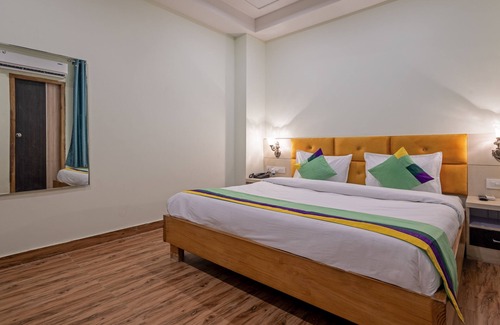 Lucknow Hotel | Treebo Shankuntalam, Near Lucknow Airport