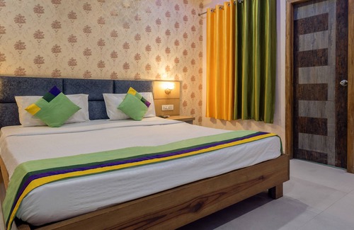 Lucknow Hotel | Treebo Shankuntalam, Near Lucknow Airport