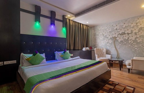 Agra Hotel | Treebo The Royal Taj