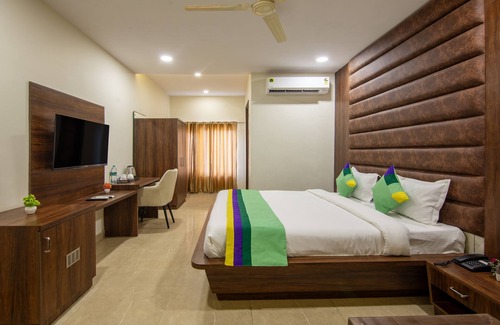 Amritsar Hotel | Treebo Trend Diamond Creek