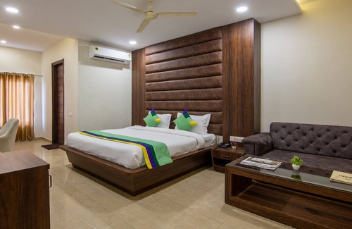 Amritsar Hotel | Treebo Trend Diamond Creek