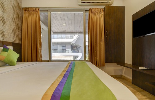 Baner Hotel | Treebo Trend Kuval Inn