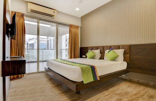 Baner Hotel | Treebo Trend Kuval Inn