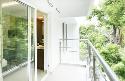 Nungambakkam Hotel | Treebo Trend Pechis Castle