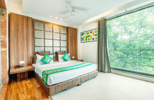 Naraina Hotel | Treebo Twin Tree