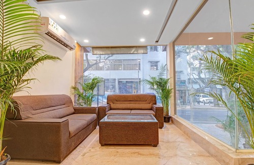 Bangalore City Center Hotel | Treebo White Inn