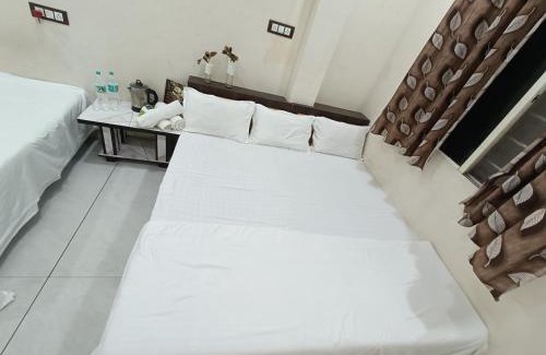 Ujjain Hotel | Treebo yatri grah kshipra T hotel