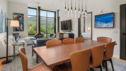 Stowe Area Apartment | Treehouse 409 EPIC 3 bed By Stowe Mountain Rentals