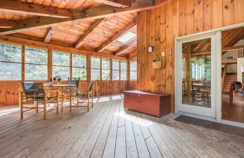 North Egremont House | TreeHouse: Berkshires chalet in sun-dappled forest