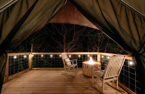 Branson Other | Treehouse Cozy Glamping Site