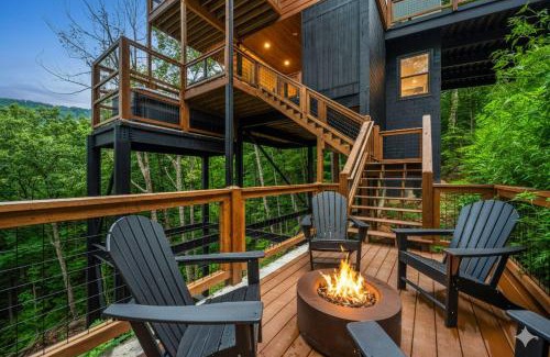 Pittman Center House | Treehouse Retreat