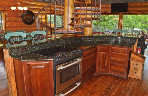 Marble Falls Cabin | Treehouse: Unique Escape Among the Trees Awaits!