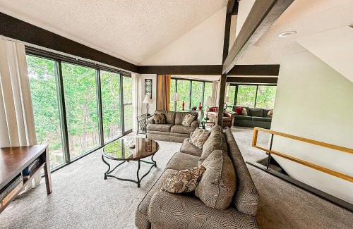 Village of Four Seasons House | Treetop 3bd3badeckpoolsgrilldock-sleeps 8pp