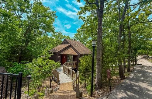 Village of Four Seasons House | Treetop 3bd3badeckpoolsgrilldock-sleeps 8pp