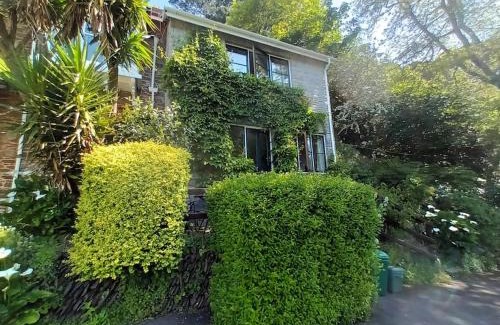 Lynmouth House | Treetop Cottage at Countisbury Lodge