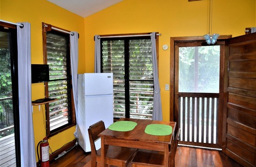 San Ignacio House | Treetop 'jungle Like' Escape in San Ignacio Your Belize Oasis Awaits!