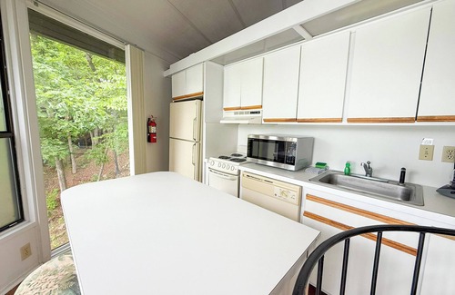 Village of Four Seasons House | Treetop Village30-2Bed/2Bath/Lakefront/Lakeview/Pools/Dock/6-8PP-Four Seasons Area