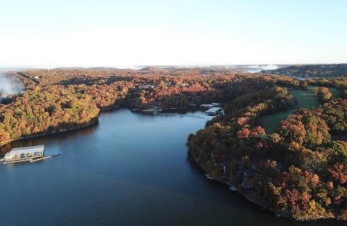 Village of Four Seasons House | Treetop Village-3bed3bathpoolsdocks6-8pp