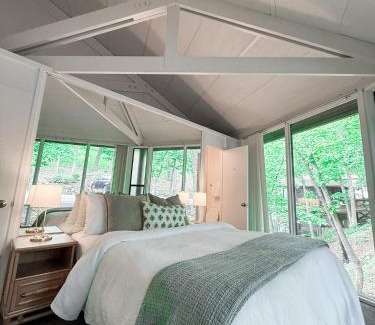 Village of Four Seasons House | Treetop Village-3bed3bathpoolsdockpickleball