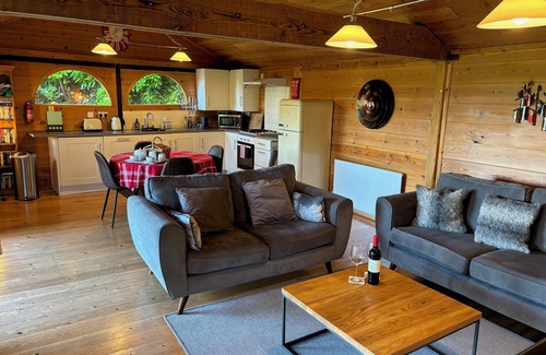 Oare Cottage | TREETOPS, pet friendly, with a garden in Woody Bay