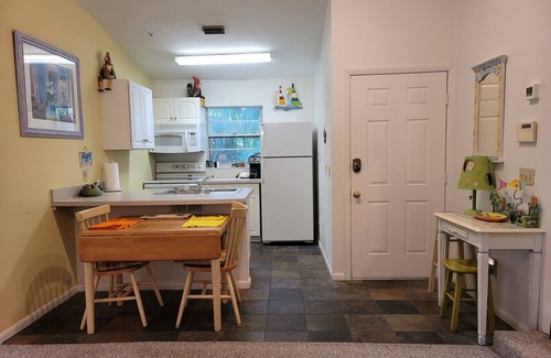 Bonita Springs Cottage | Treetops Riverfront Private Cottage w/Dock,wildlife,kayak,bike,pool,100+ reviews
