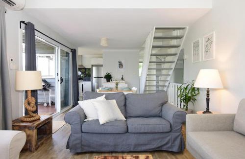 Kangaroo Valley House | Treetops - Three bedroom home with great views, in the village!