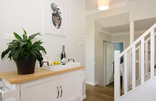 Kangaroo Valley House | Treetops - Three bedroom home with great views, in the village!