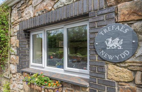 Garn Fadryn House | Trefaes Newydd