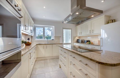 Constantine Bay House | Trefebus - Six Bedroom House, Sleeps 12