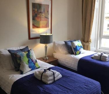 Shawlands Apartment | Trefoil Apartment - 2 Bedrooms